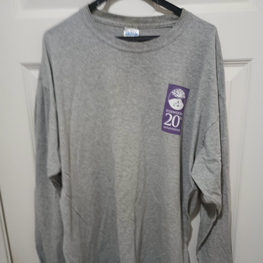 Foxwoods Casino 20th Anniversary Men's XL Gray T-shirt Man's Long Sleeve Shirt